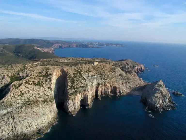 Fonte: sardegnaremix.com Fonte: sardegnaremix.com