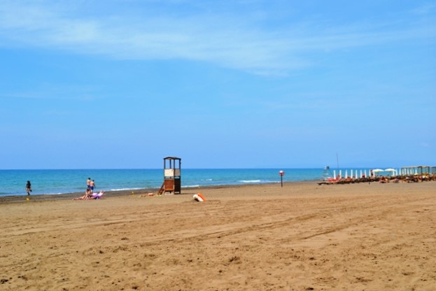 spiaggia marina castagneto 2